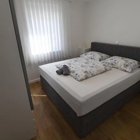 Apartament Lika *